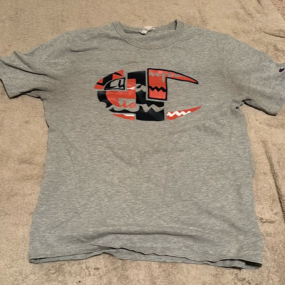 Champions men’s T-shirt medium
